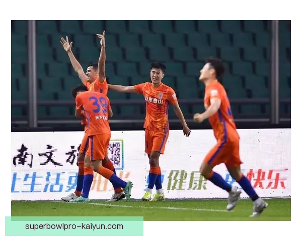 山东泰山迎战北京国安，双方表现值得关注，比赛未来走势引人期待。